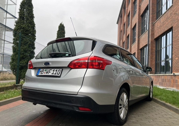 Ford Focus cena 26900 przebieg: 220000, rok produkcji 2017 z Wrocław małe 407